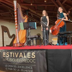 Estivales de Musique en Médoc - Les artistes sur scène : Hayoug Choi & Anaëlle Tourret. 